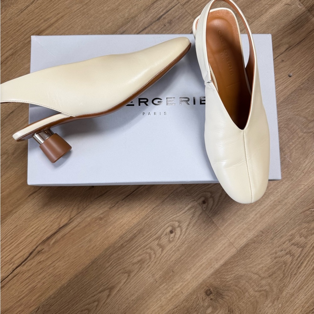 Clergerie Paris Irem Pumps NIB So beautiful! Size 36.5